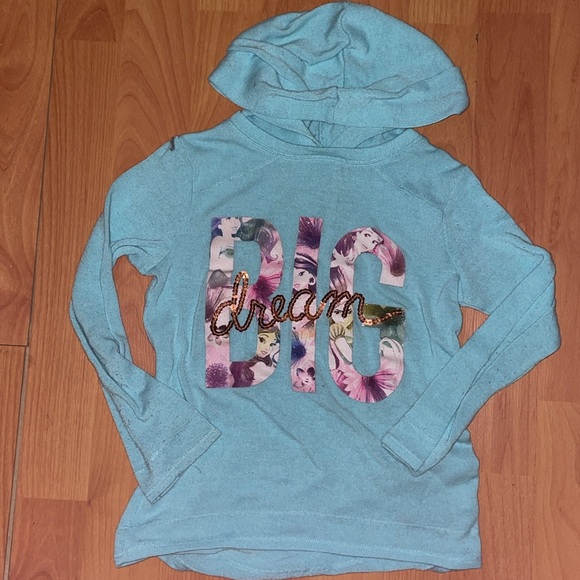 Matching outfit - Picture 4 of 6